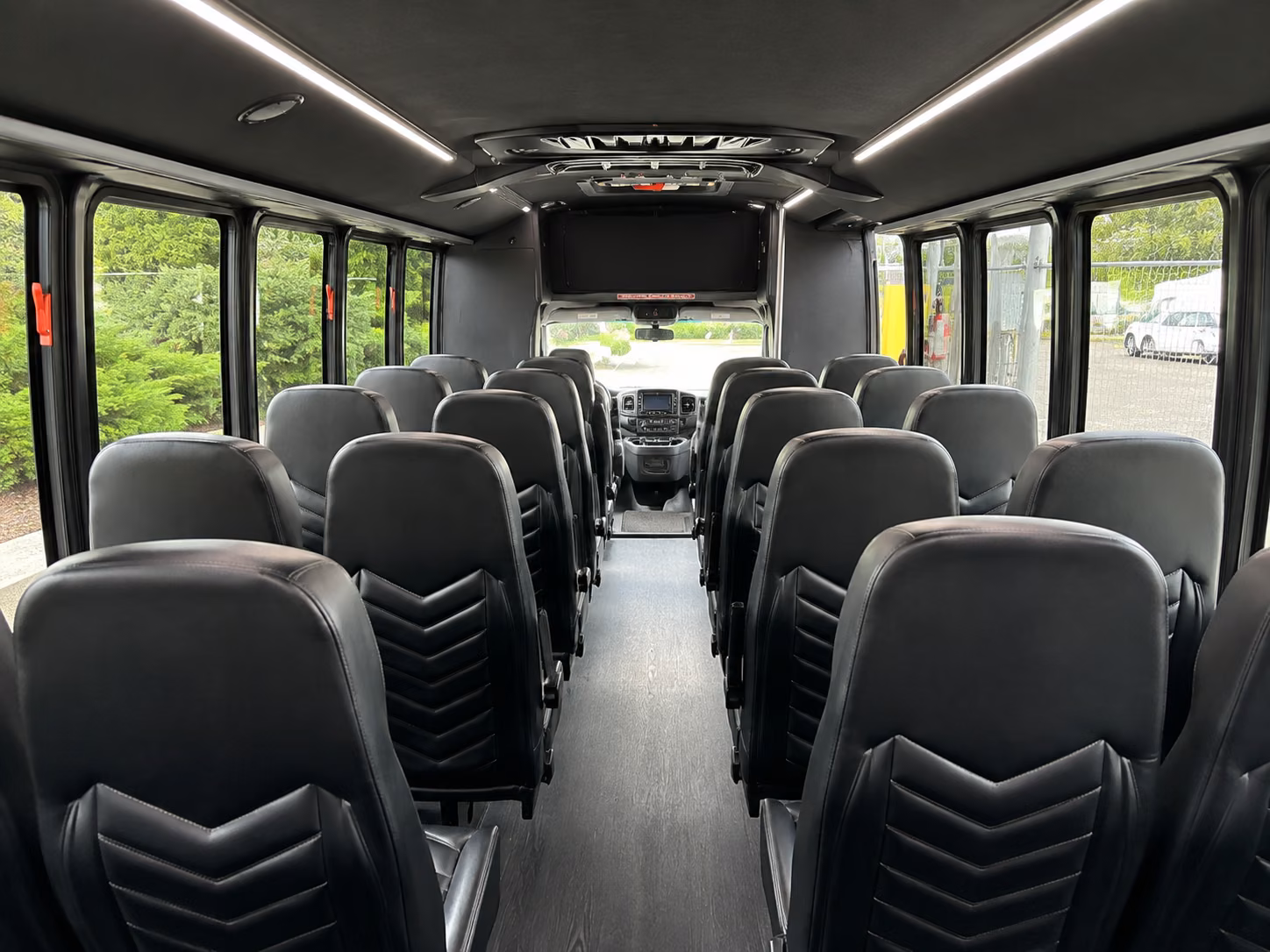 airport transfers between sna anaheim and santa ana